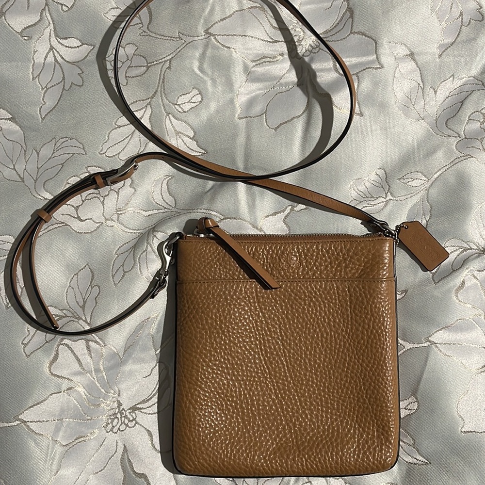 Cross body COACH BAG !!!!
